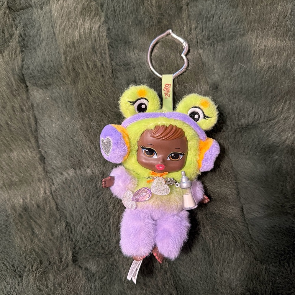 Bratz Brazties Mystery Box Plush Keychain